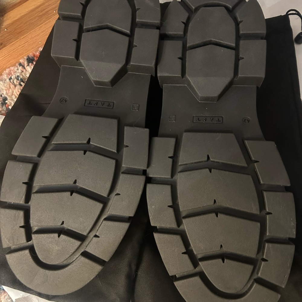 Never Worn TAFT Chunky Loafers